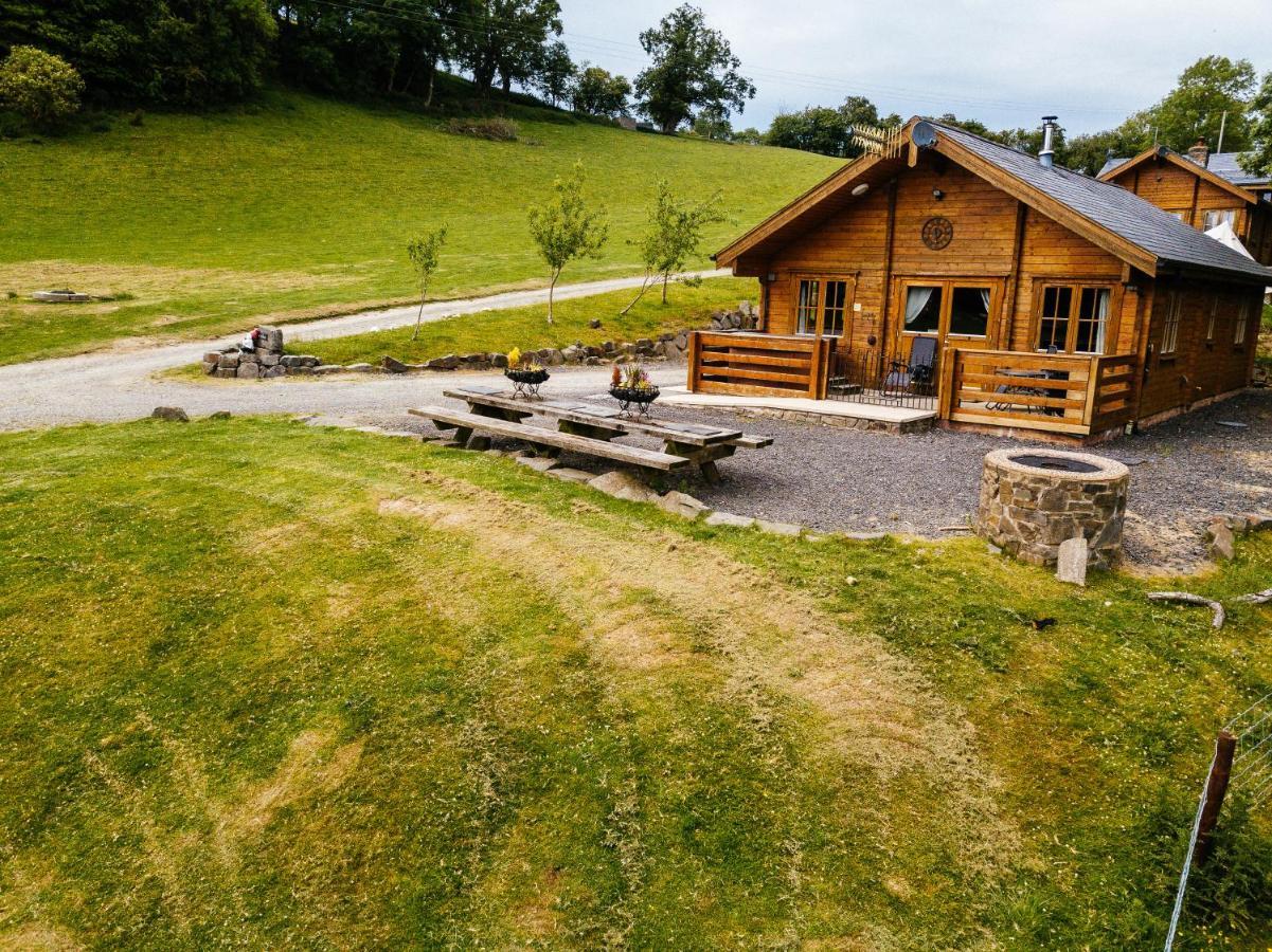 George Cabin - Log Cabin In Wales With Hot Tub ニュータウン エクステリア 写真